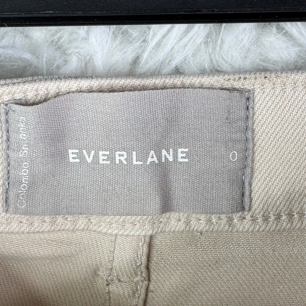 Everlane The‎ Straight Leg Crop Short Beige Womens Size 0 Classic Minimalist
